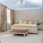 Polonez Hotel