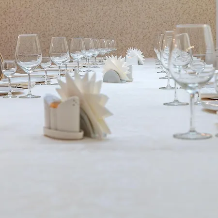 Отель полонез *